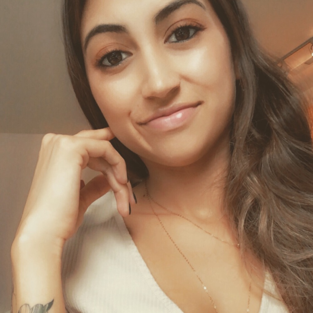 Meet your Posher, Hannah